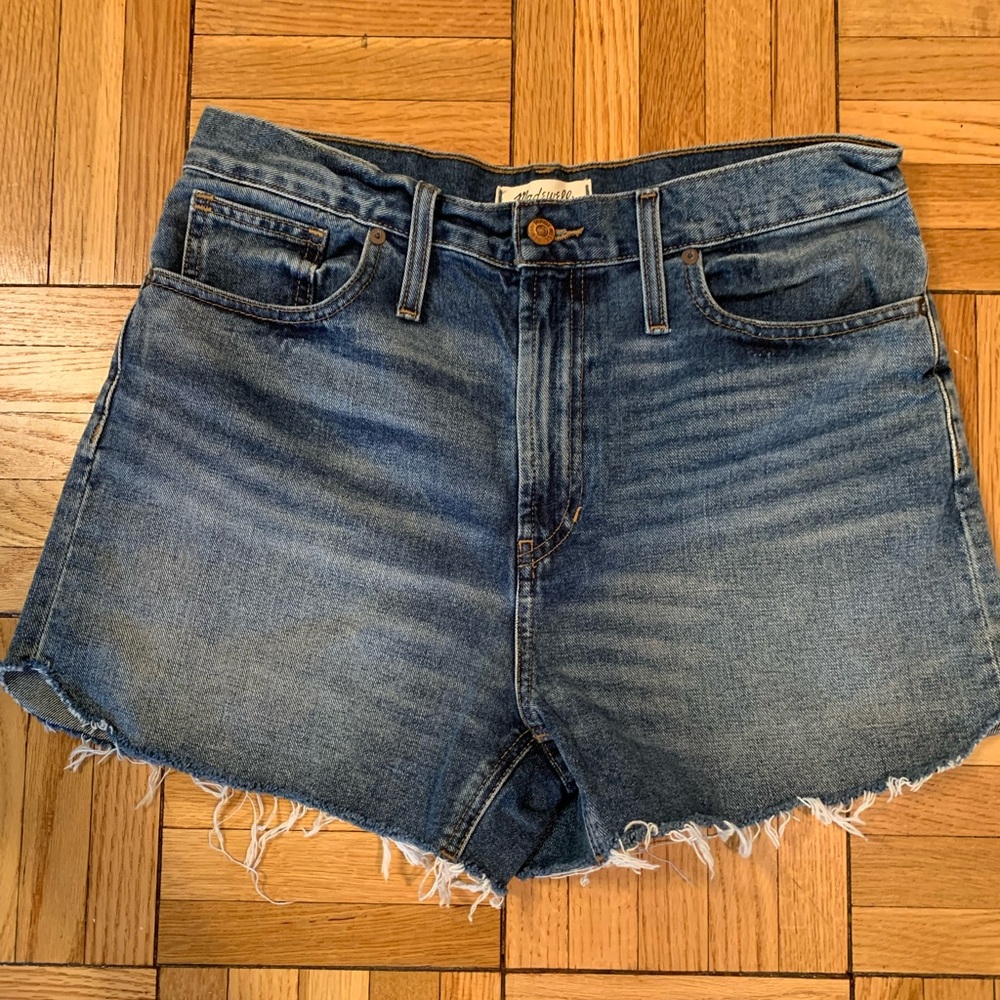 EUC Madewell perfect jean shorts